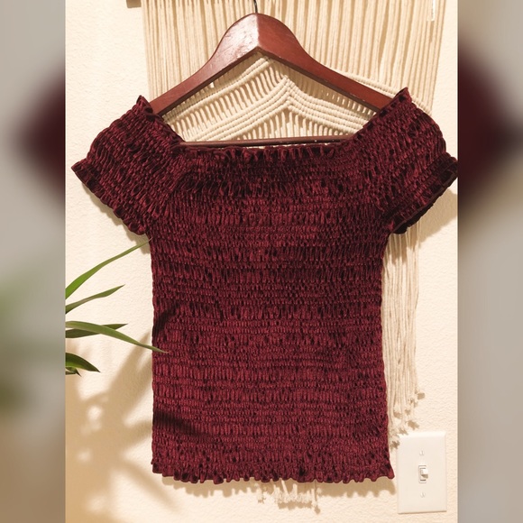 Wine off the shoulder top - Picture 1 of 1